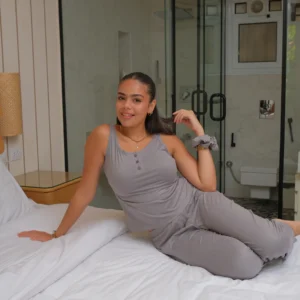 Pretty little things in Gray